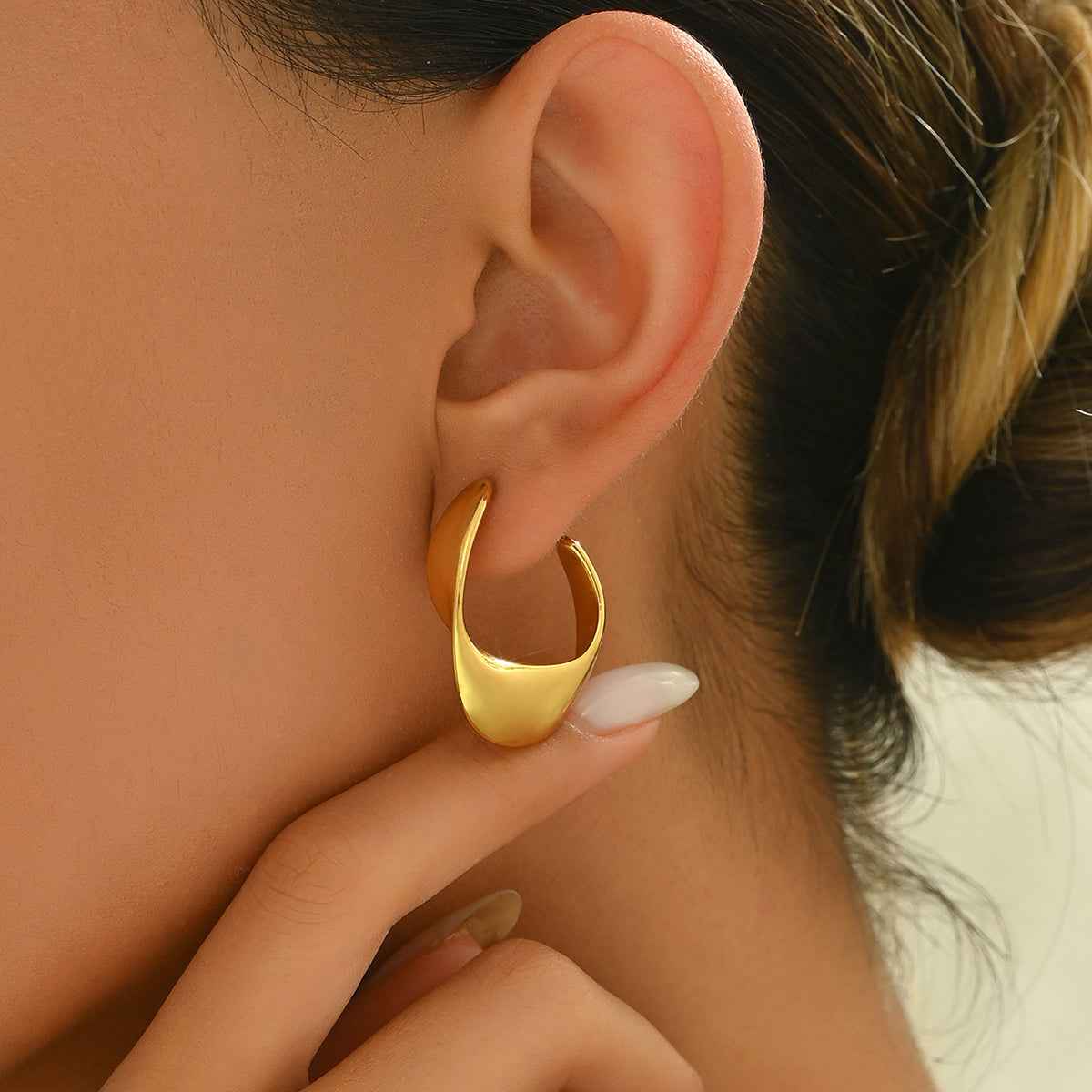 Eclipse Luxe Hoop Studs