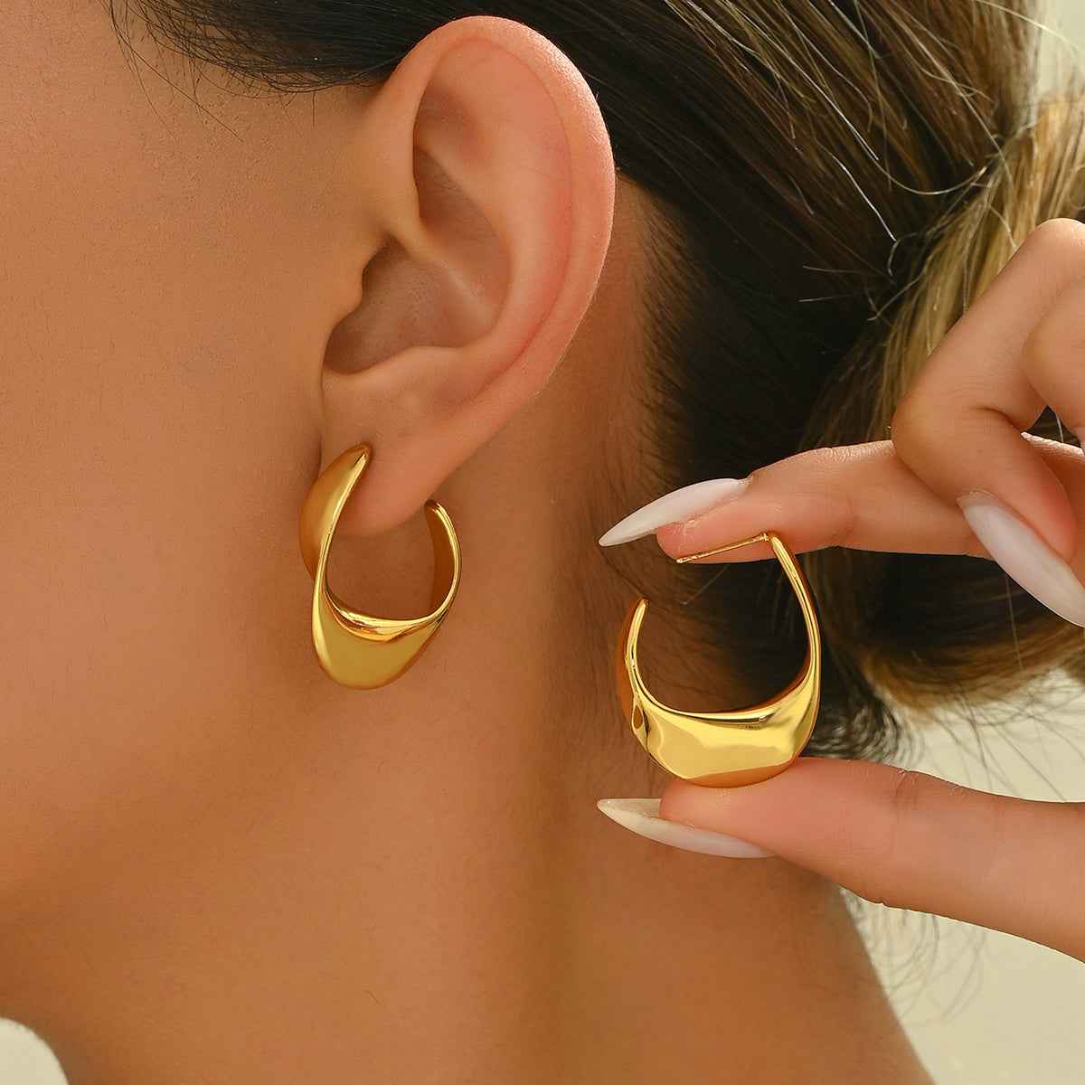 Eclipse Luxe Hoop Studs