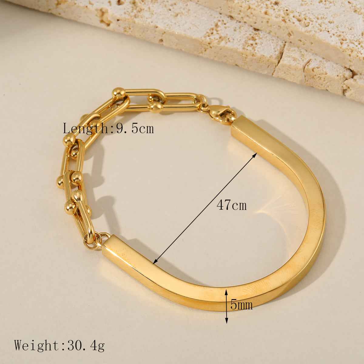 Bold Arc - Luxe Chainlink Bracelet for Elegant Style and Comfort - AmoreNmore