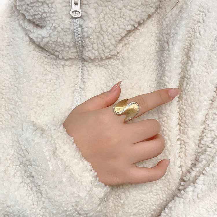 Ethereal Ribbon Luxe Ring