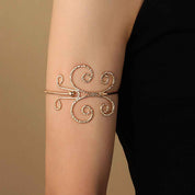 Elysian Spiral Arm Cuff