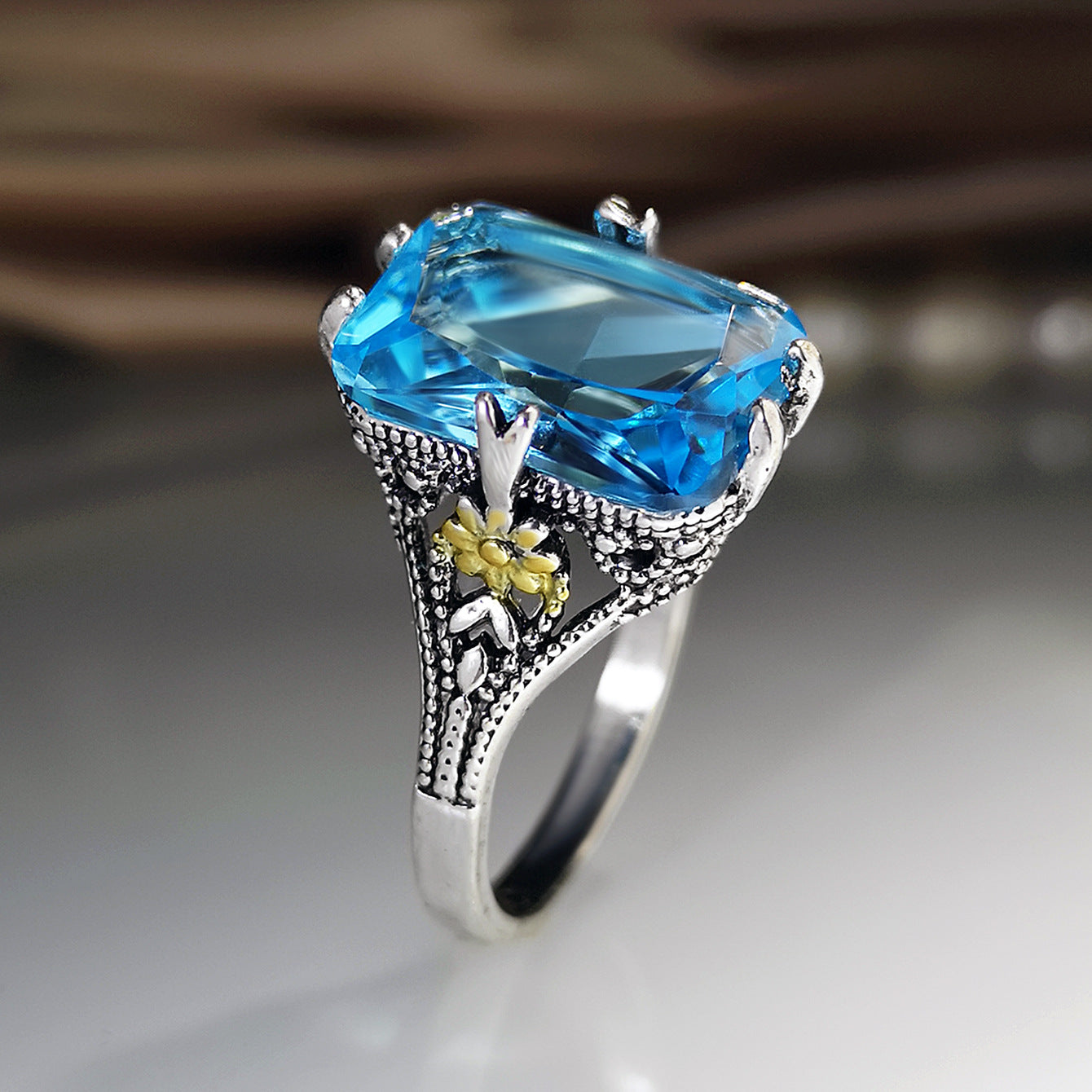 Azure Blossom Vintagelook 925 Silver Plated Ring - AmoreNmore