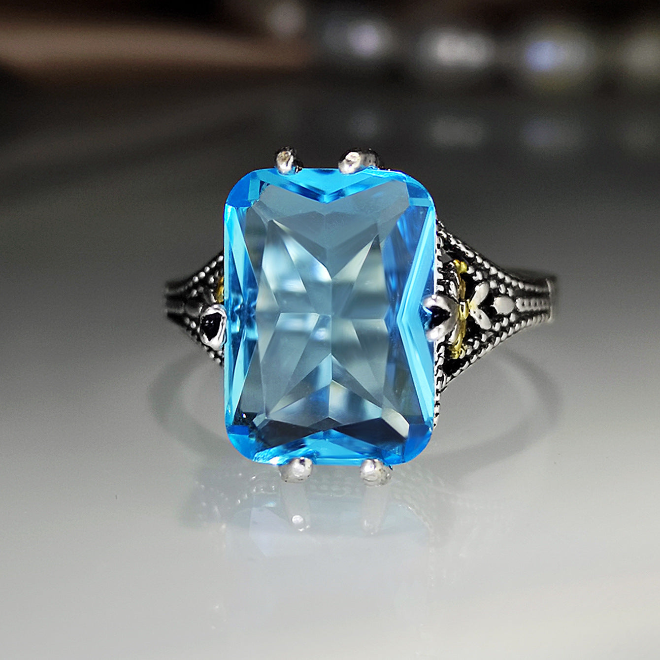 Azure Blossom Vintagelook 925 Silver Plated Ring - AmoreNmore