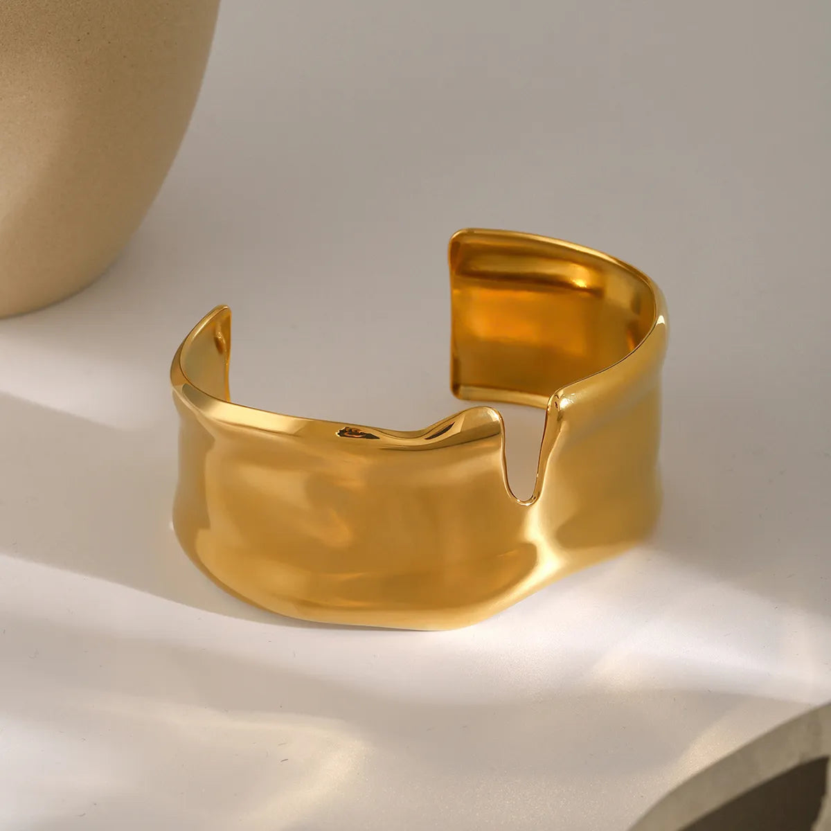 Sora Cuff - Bold Grace