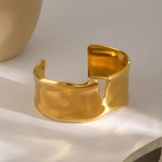 Sora Cuff - Bold Grace