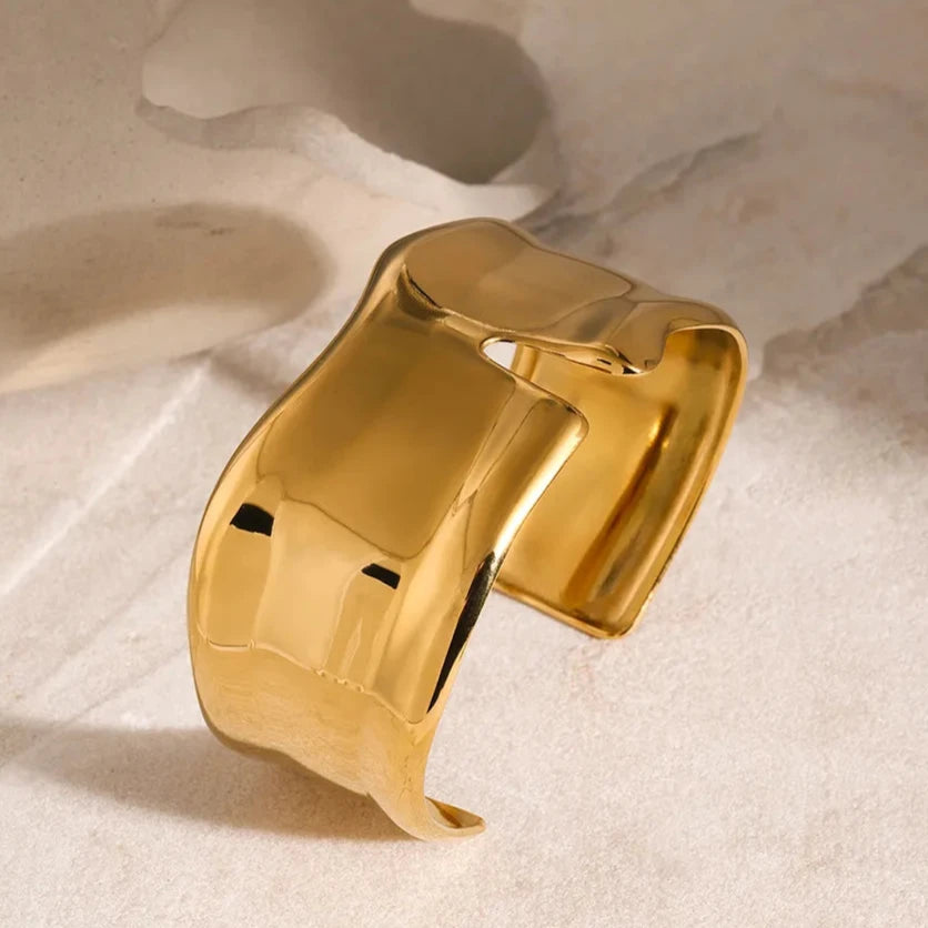 Sora Cuff - Bold Grace