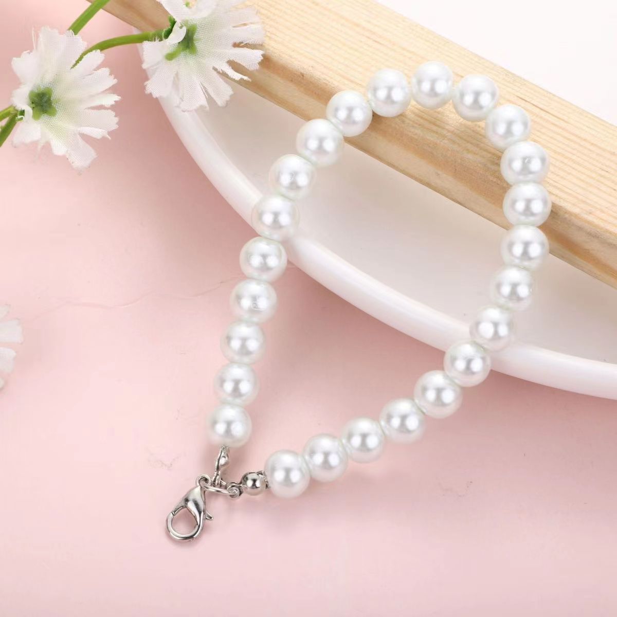 Luxe Pearl Elegance Bracelet