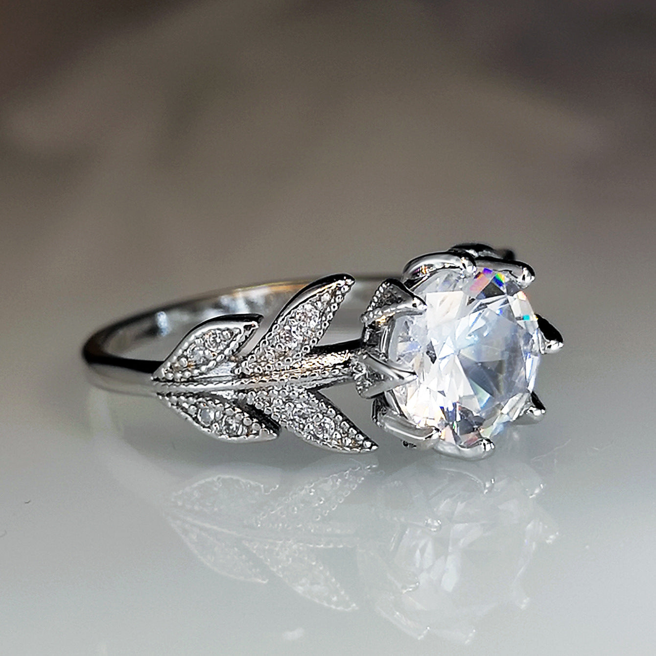 Bloomed Grace – Leaf Solitaire 925 Silver Plated Ring